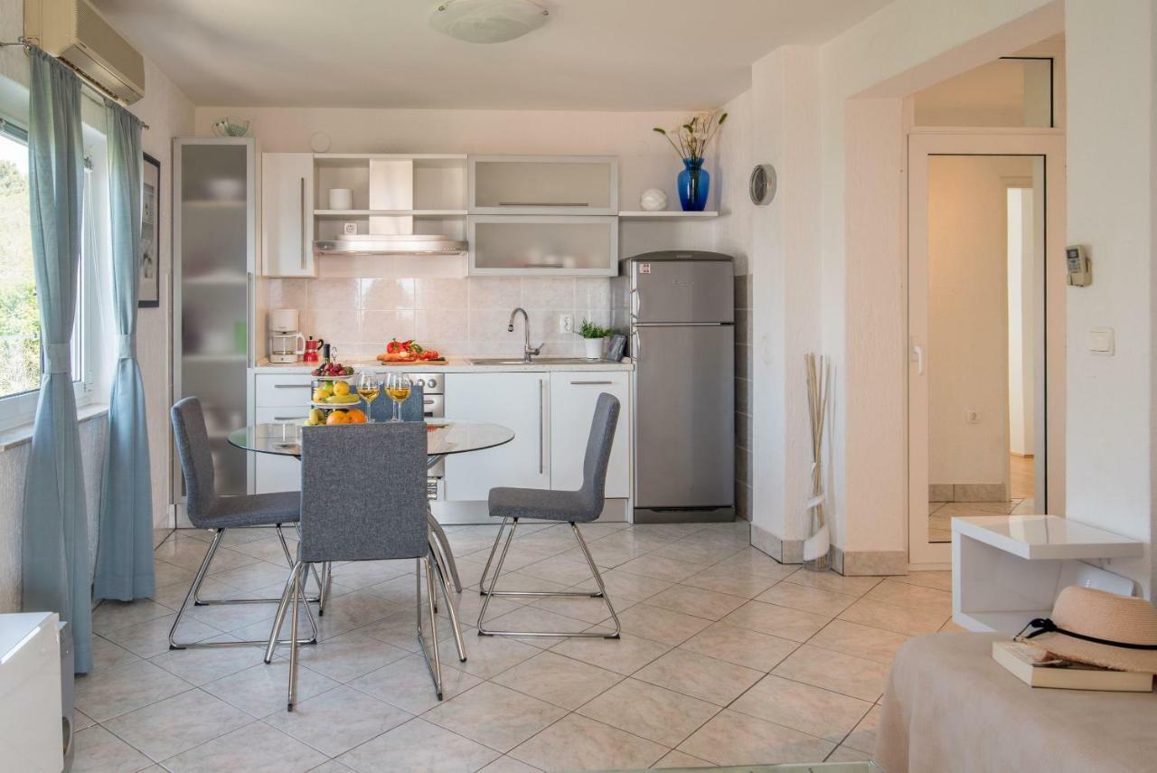 Apartment Luna Malinska Εξωτερικό φωτογραφία