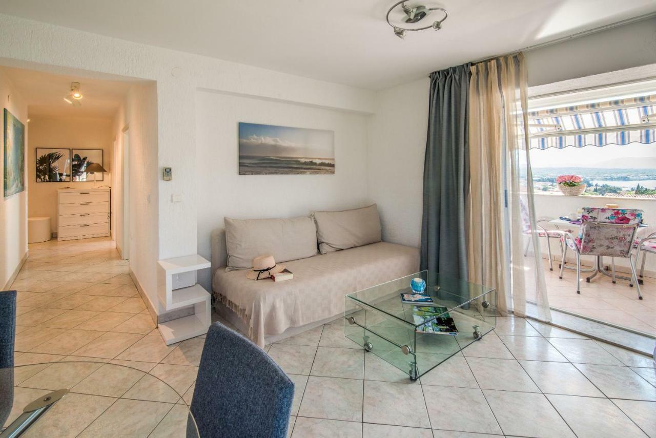 Apartment Luna Malinska Εξωτερικό φωτογραφία