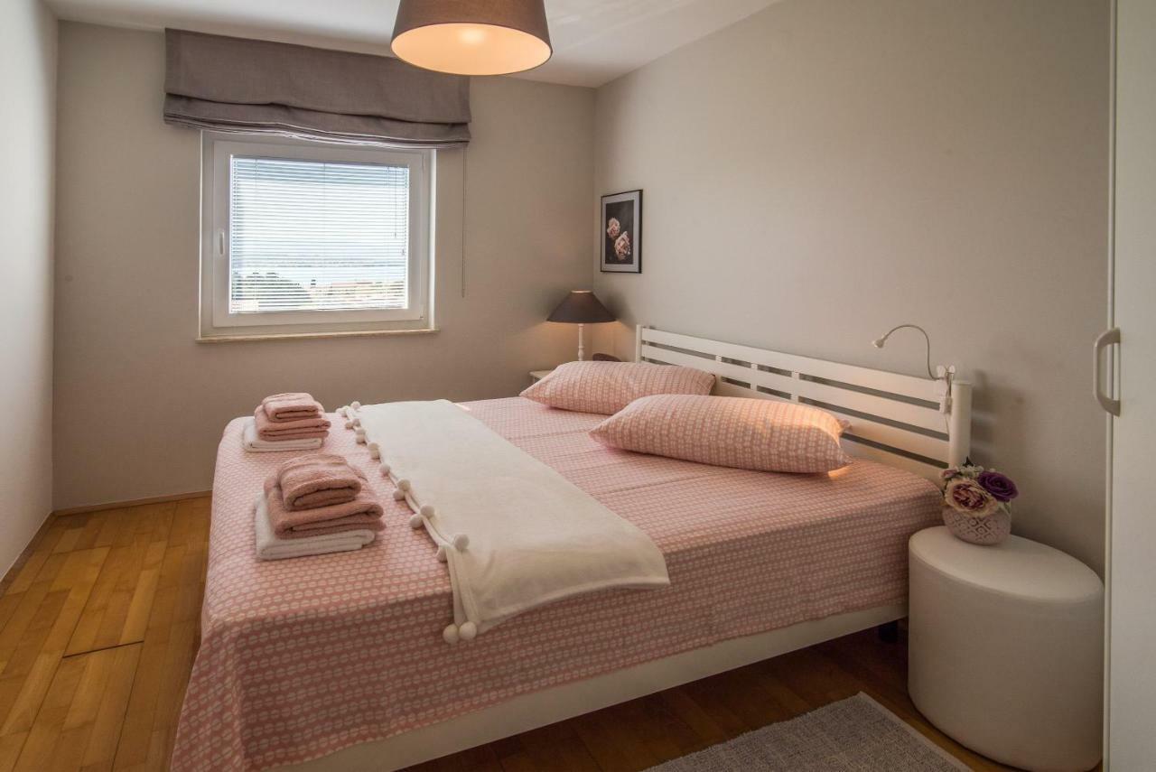 Apartment Luna Malinska Εξωτερικό φωτογραφία